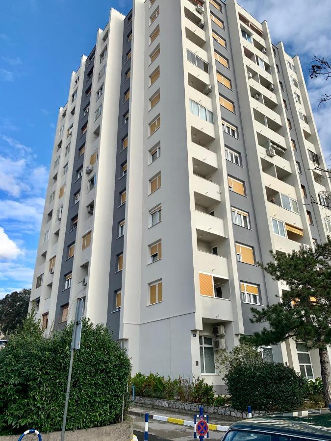 Apartment Lucky 1 Rijeka Bagian luar foto