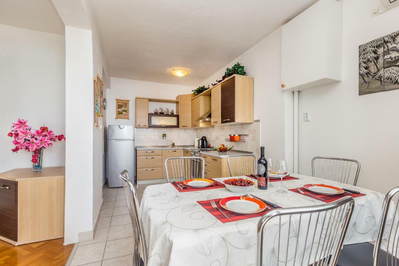 Apartment Lucky 1 Rijeka Bagian luar foto